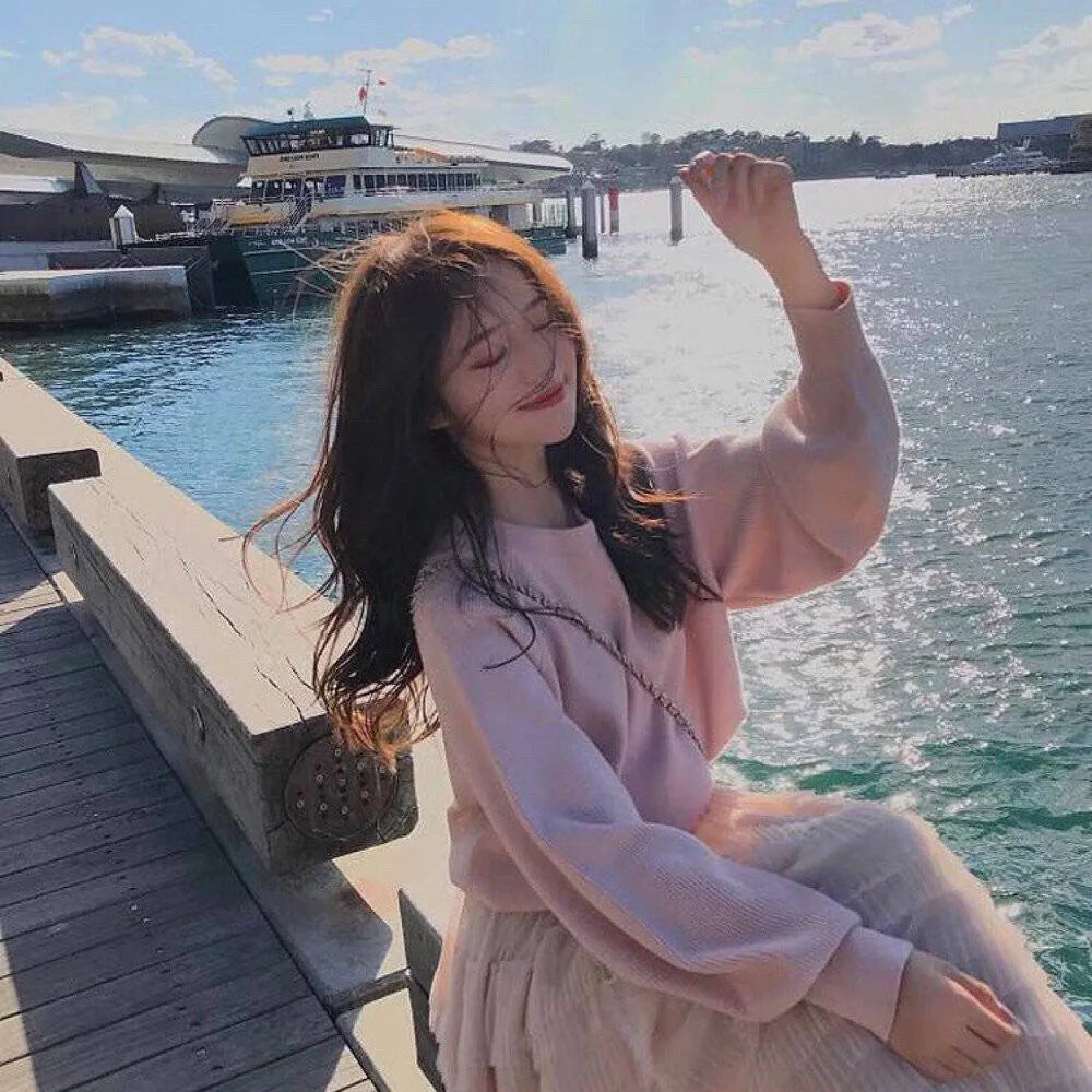 党的女儿海报