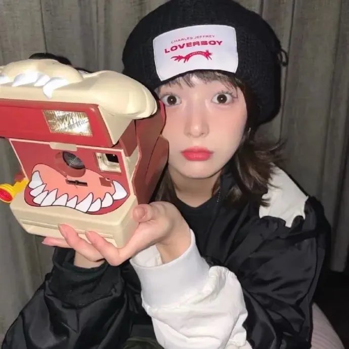 爱琳海报